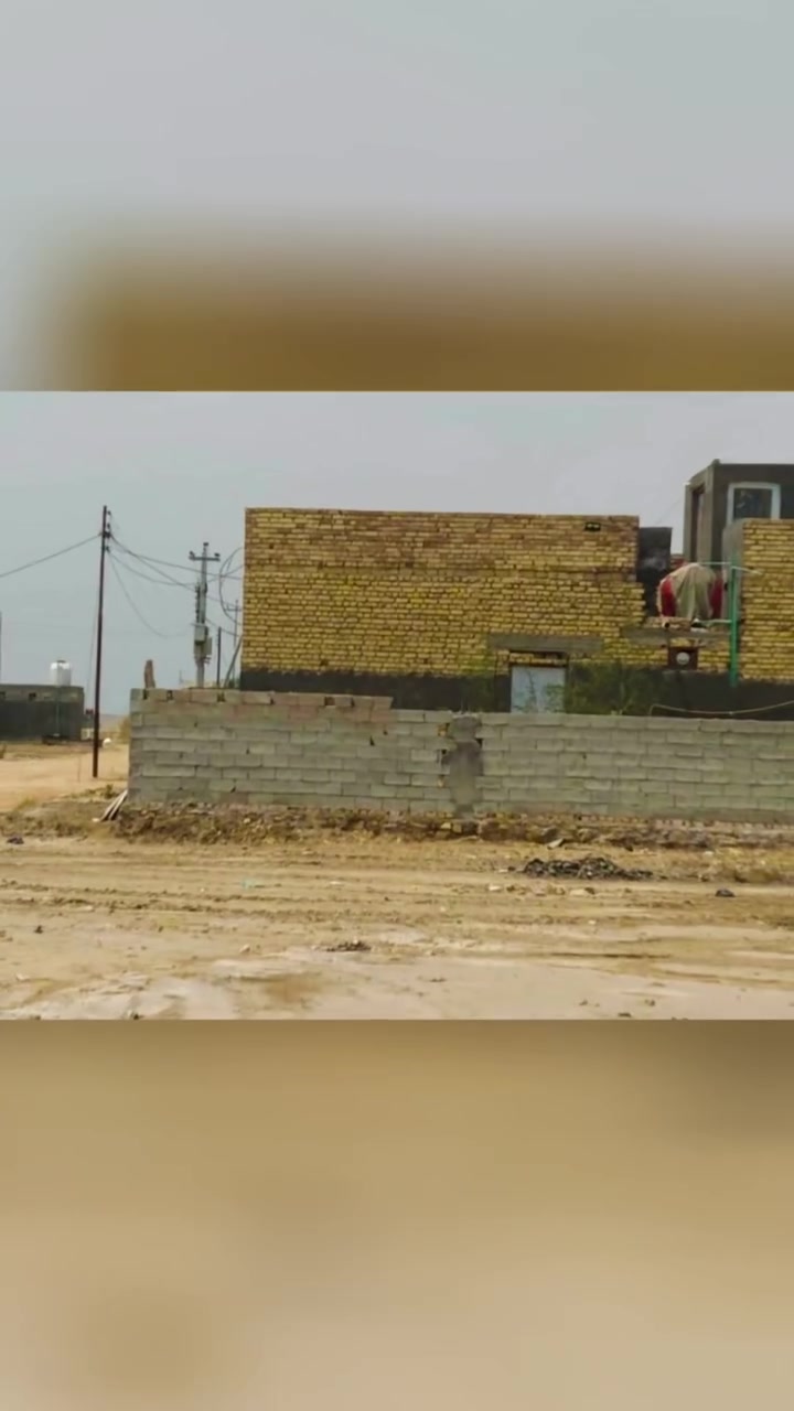 بيت للبيع مع دونم طابو بسم شخص واحد بسعر مناسب العنوان سايدين سماوه سوير قرب التقاطع ***********
كامل الخدمات

