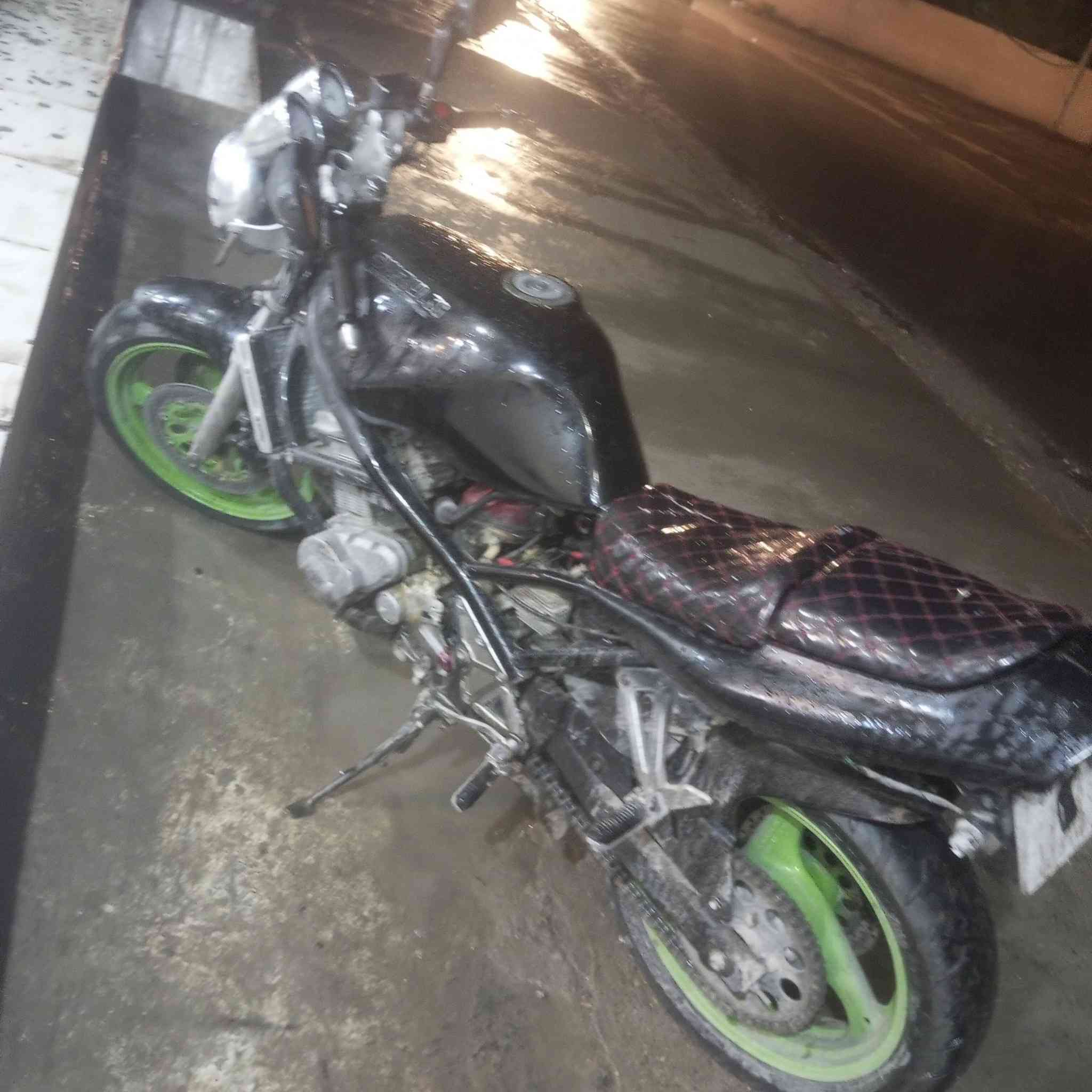 بطح بانده ساسوكي للبيع مكينه مكفوله كفاله عامه السعر 750 وبيهة مجال مكاني ديالى الخالص


**إذا كنت صاحب هذا الإعلان وتريد حذفه لأي سبب، رجاءا أرسل رسالة إلى الدعم الفني**