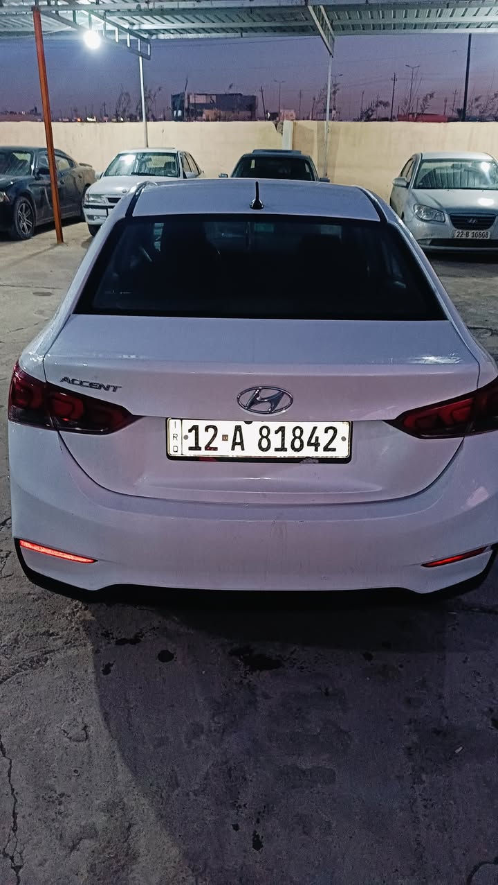 السلام عليكم 
للبيع اكسنت 2019 
امريكي كيرو مكينه بشرط
بيع اقصاد فقط مقدمة 75 
بل شهر 3
قطعه واحد صبغ 
رقمها انجليزي سانويه عظم 
شرط الوكاله والتحويل 
كربونها موجود سياره جاهزه 
مكان السياره موصل سهل نينوى معارض برطله بانوراما 
للاستفسار 
***********
***********
