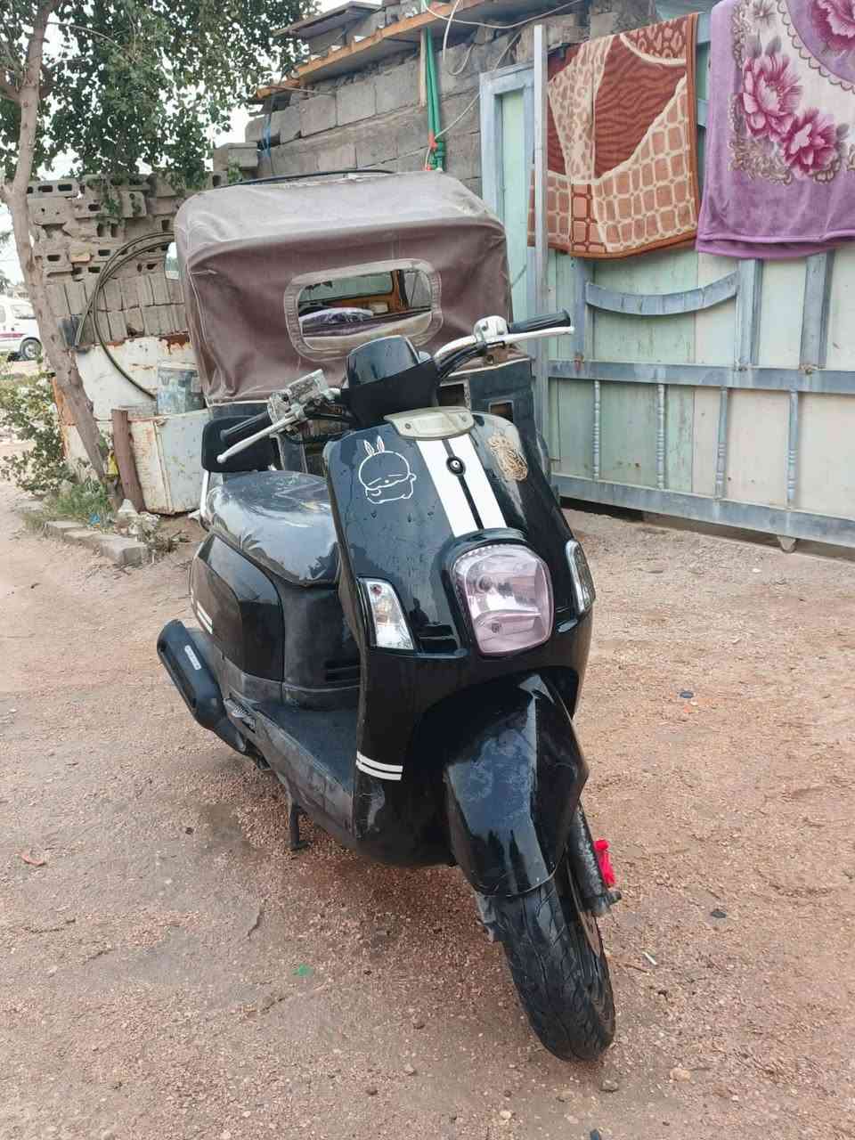 سلام عليكم دراجه للبيع موديل 2004دراجه رمبه جديده وصل معرض  طلعتي من البيت للشغل السعر مليون وميتين وبيها مجال هاذا رقمي ***********
