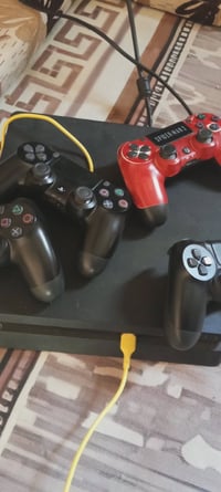 بلي فور • نضيف • مع ٤ ايدات