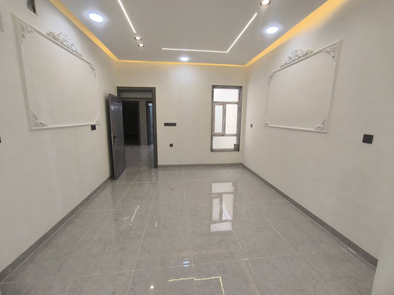 دار للـــــبيع
#الموقع/ حي الملايين الاولى قرب سايدين النخيل
#مساحة / 150 م واجهة 7.5 م
طابقين بناء حديث زيرو تسليم فوري
ط1 غرفتين نوم وهول واستقبال ومطبخ وصحيات وكراج
ط2 ثلاث غرف نوم وحده سويت وصحيات وهول
للاستفسار عن السعر الاتصال 
***********
***********
‏‪***********‬‏
#مكتب انوار الموصل للعقارات
البناء الجاهز سايدين حي العربي مقابل الكمارك
