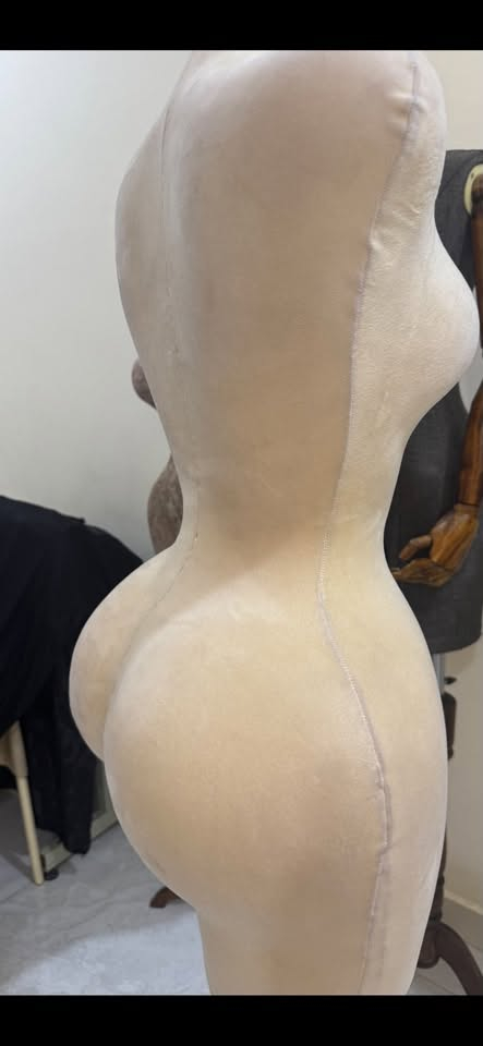 للبيع السعر اثنينهم ب١٢٥ مستعجل عالبيع  واتساب ***********
