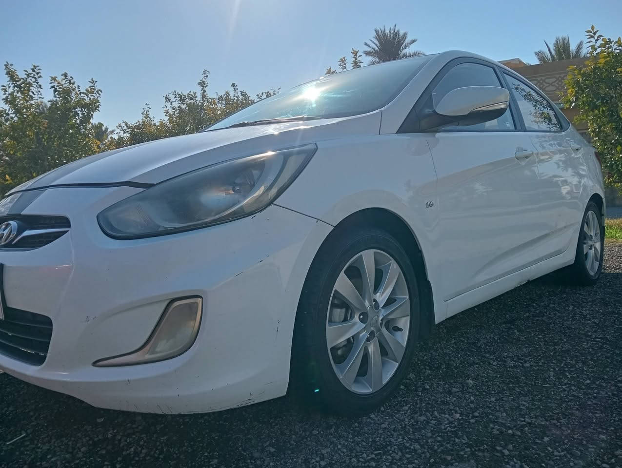 سلام عليكم
للبيع اكسنت موديل 2012
خليجي بيها صبغ بل بنيد شويه بدون ضربه 
رقم بغداد تحويل مباشر 
فول مواصفات مكينة 1600دوش
صدر جديد تخم تاير جديد سياره جاهزه 
سعر 100$ وبيها مجال 
الهاتف ***********
