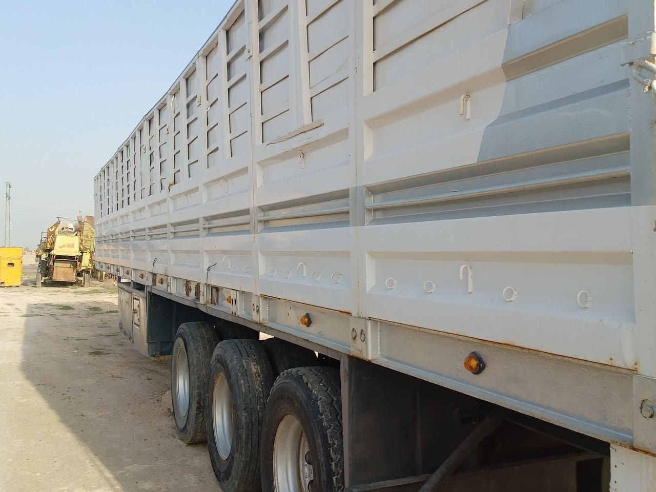 سلام عليكم عربانه للبيع شاصي الماني
مكفوله كفاله عامه دناكير مربع سبرنك ابو الاربعه لعابه 60

اجناب 180 هوه كهربائيات وتخم تاير علشغل مكان سامراء معرض جوهره سامراء سعر 95وبيه مجال ***********
