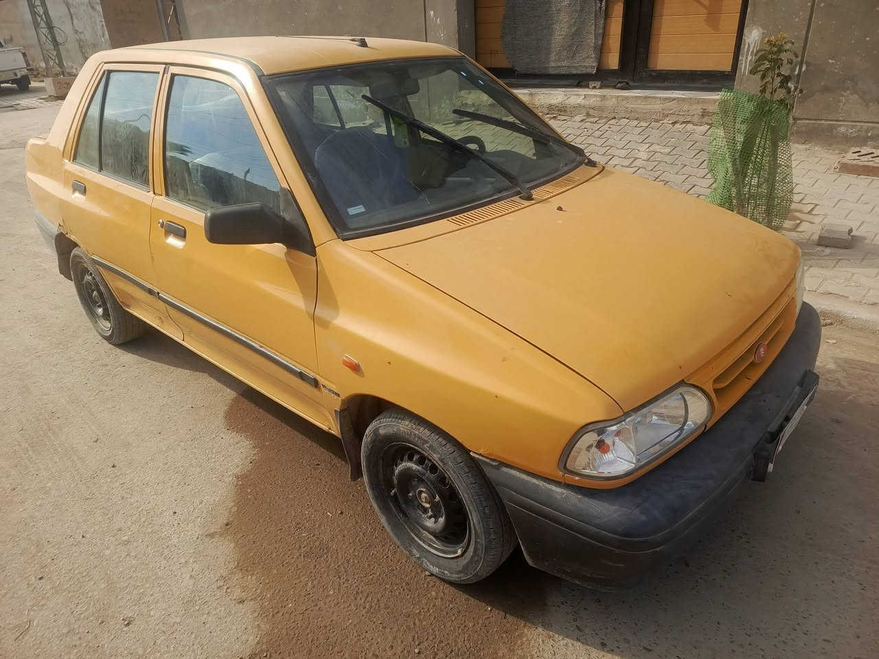 سايبا موديل 17مكفوله من ضربه والتبديل كير مكنيه مكفولات حداديه تخم تاير السعر 40  وبيه مجال مكان حي العسكري اتصل ع. ***********
