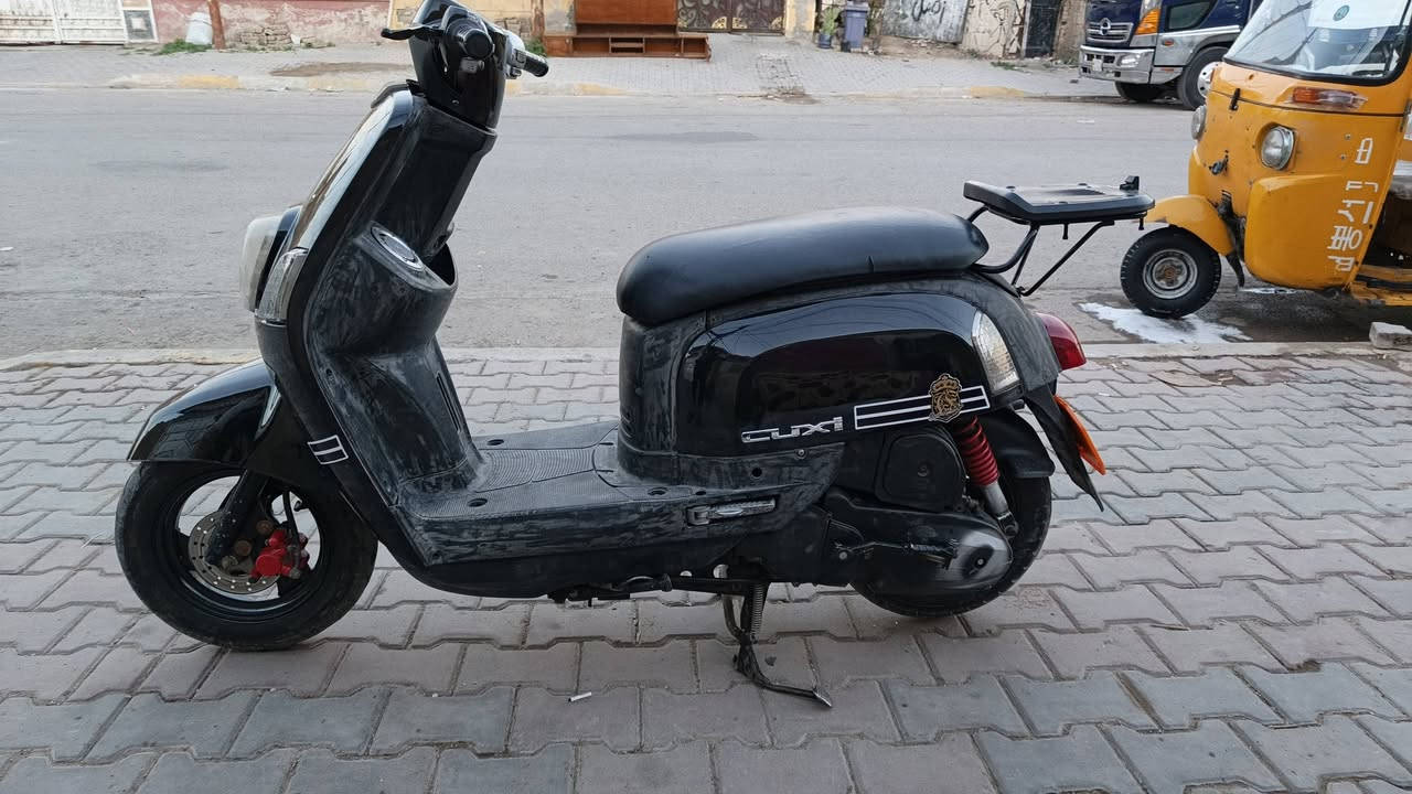 سلام عليكم بوليس 120كابريتر دراجه كلها شغاله كفرات مختم ختم واحد مكينه بلاديه شلعه ومعدل فول مكينه ناعمه فول  سلف هندر كهربايات كلها شغاله اوراق كامله بسمي السعر ٥٥٠جيب ١٠فيتريه وتعال الفحص المكان بغداد الحسينيه مال راشديه ***********
