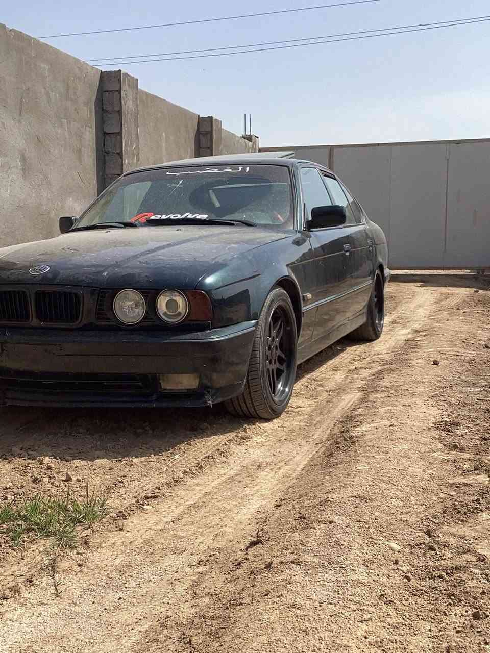 سلام عليكم بي ام موديل 93عليها غرامات 6 ورقات ينزل من سعرها نواقص البيهااا دعاميه اماميه وكيج الحماوه فقط رقم أربيل سنويه صاقطه بسمي وكاله خاصه بل سياره الي حق بتحويلها سياره كير عادي تزويد العليها شوته وهدرز تحويل شوكت ميعجبك سياره كامله سياره احله من صور كشنات جلد بردات بلاديه سياره جاهزه شغل وطلع سعر المطلوب 46 
رقم الهاتف ***********متواجد بس تصال لا واتساب ولا فيس
