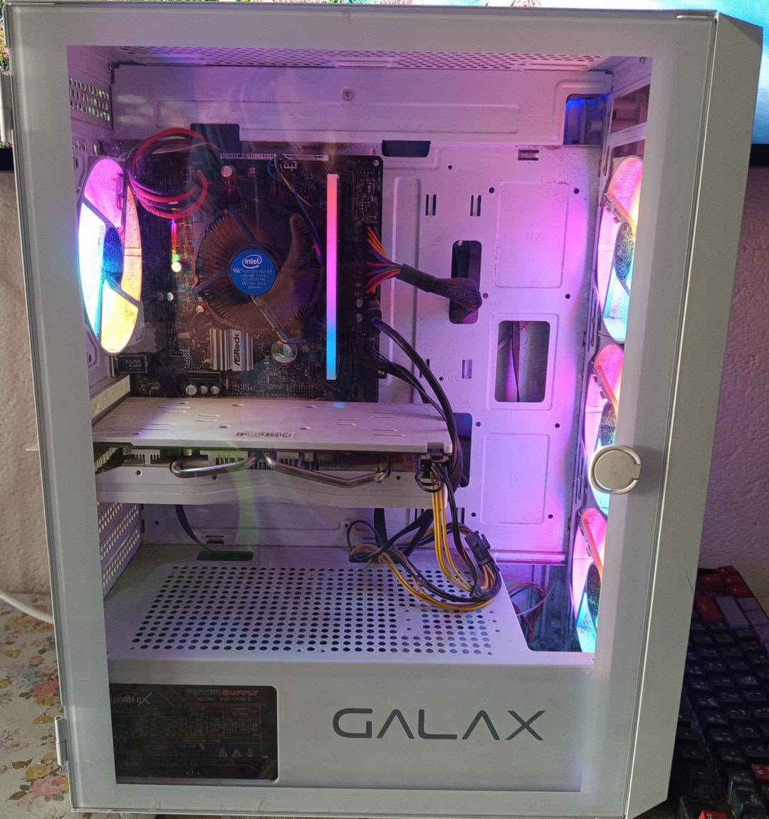 السلام عليكم pc gaming للبيع
المواصفات:المعالج i5 9400f

الرامات 16G 3200  

الذاكرة 1T SSD 

كرت الشاشة RX 580 2048SP 

البور سبلاي 650w

الكيس من نوع galax

4مراوح

للتوواصل: انستا nashat_aljanaby
واتساب: +964 776 586 6053

مكاني:بابل/الإسكندرية
