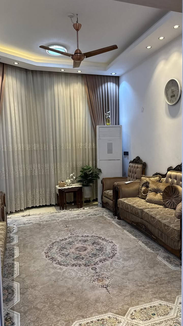 للبيع دار ١٠٥متر طابقين ٣غرف نوم حي الموظفين مطلوب أسكان ٦٠للاتصال***********
