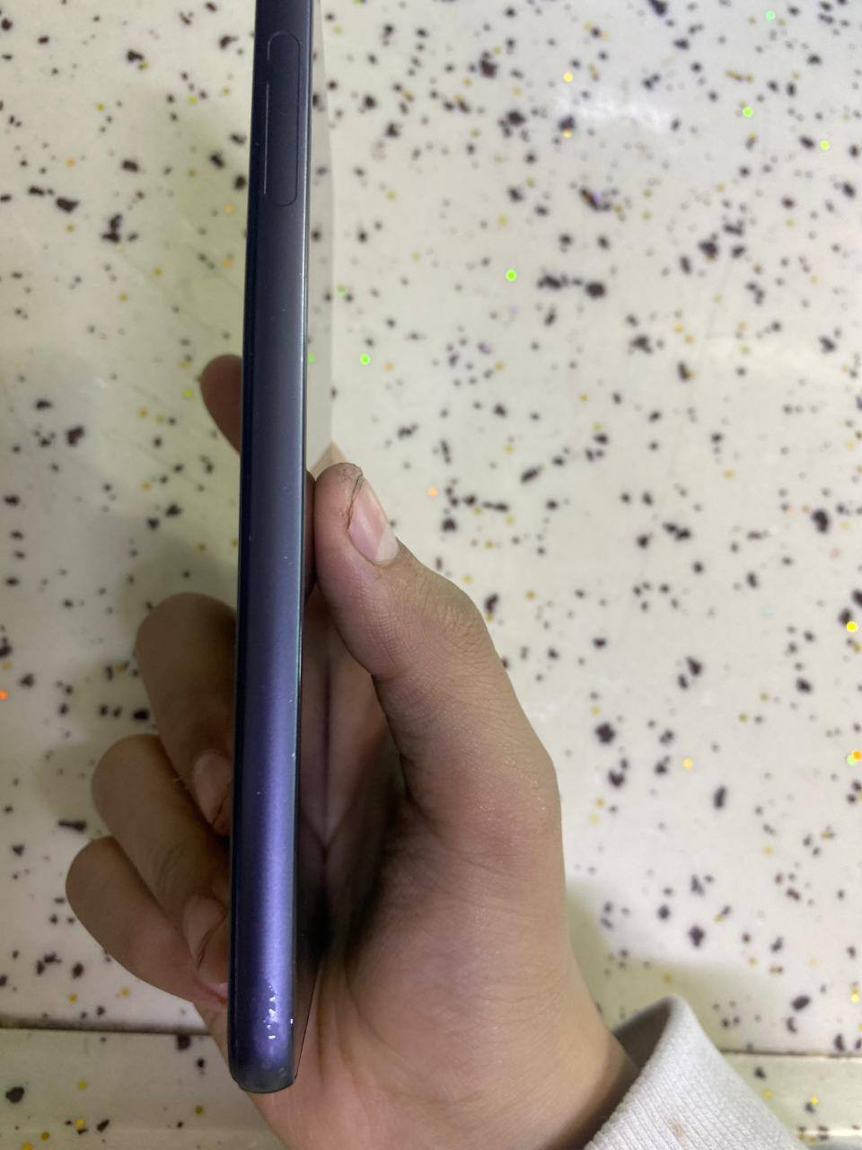 سلام عليكم سامسونج s21fe بلادي مامفتوح سعره250وبي مجال الرقم***********امريكي المكان بغداد الجديده ذاكرته 128
