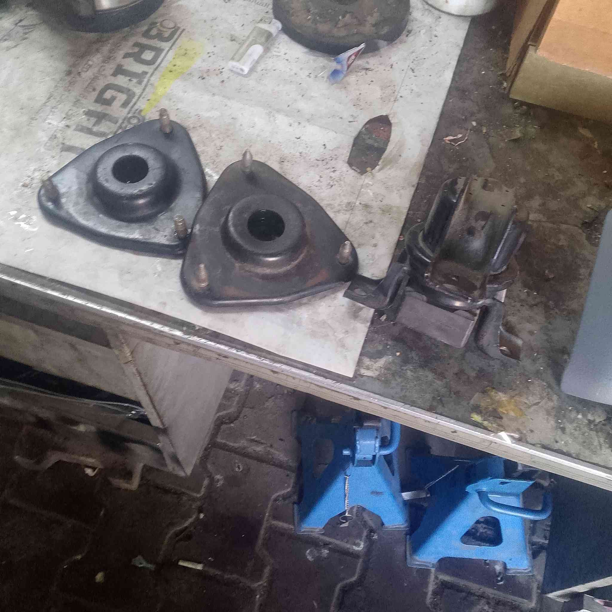 السلام عليكم غراض للنسر بومه كل الاغراض شلع 35 الف المواد هنه قواعد دبلات امامي زوج اذان محرك زيتيه كفر مسجل الفوك والجوه


**إذا كنت صاحب هذا الإعلان وتريد حذفه لأي سبب، رجاءا أرسل رسالة إلى الدعم الفني**