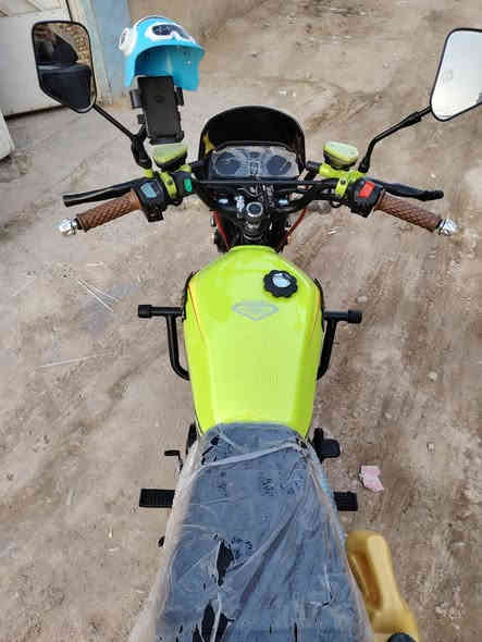 سيفان مديل 25 اوراق سكنر حلاويه مكانه نجف لدراجه زيرو ماشيه 6000 حقيقي رايده 950 *********** وتساب بي
