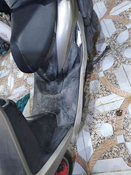 السلام عليكم دراجه ماجسته اس للبيع ماشية 14الف فقط نضافة 100/100 ما بيها اي شي جيب وياك 10فيتر وافحص سعر 14ونص وبيها مجال قليل مكاني البصره رقم ***********
