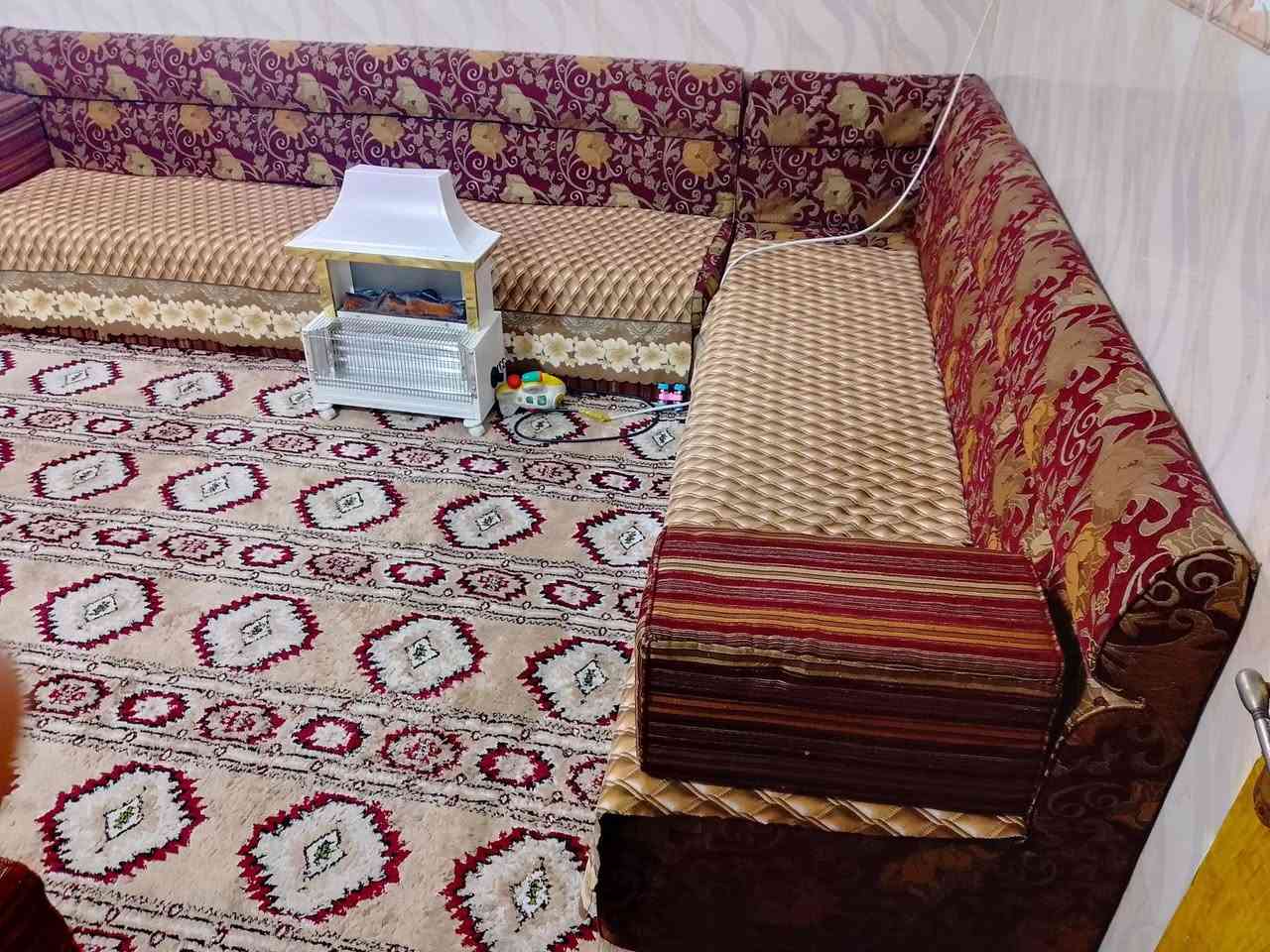 ديوان كويتي للبيع سعر 250 وبي مجال العنوان القبلة


**إذا كنت صاحب هذا الإعلان وتريد حذفه لأي سبب، رجاءا أرسل رسالة إلى الدعم الفني**