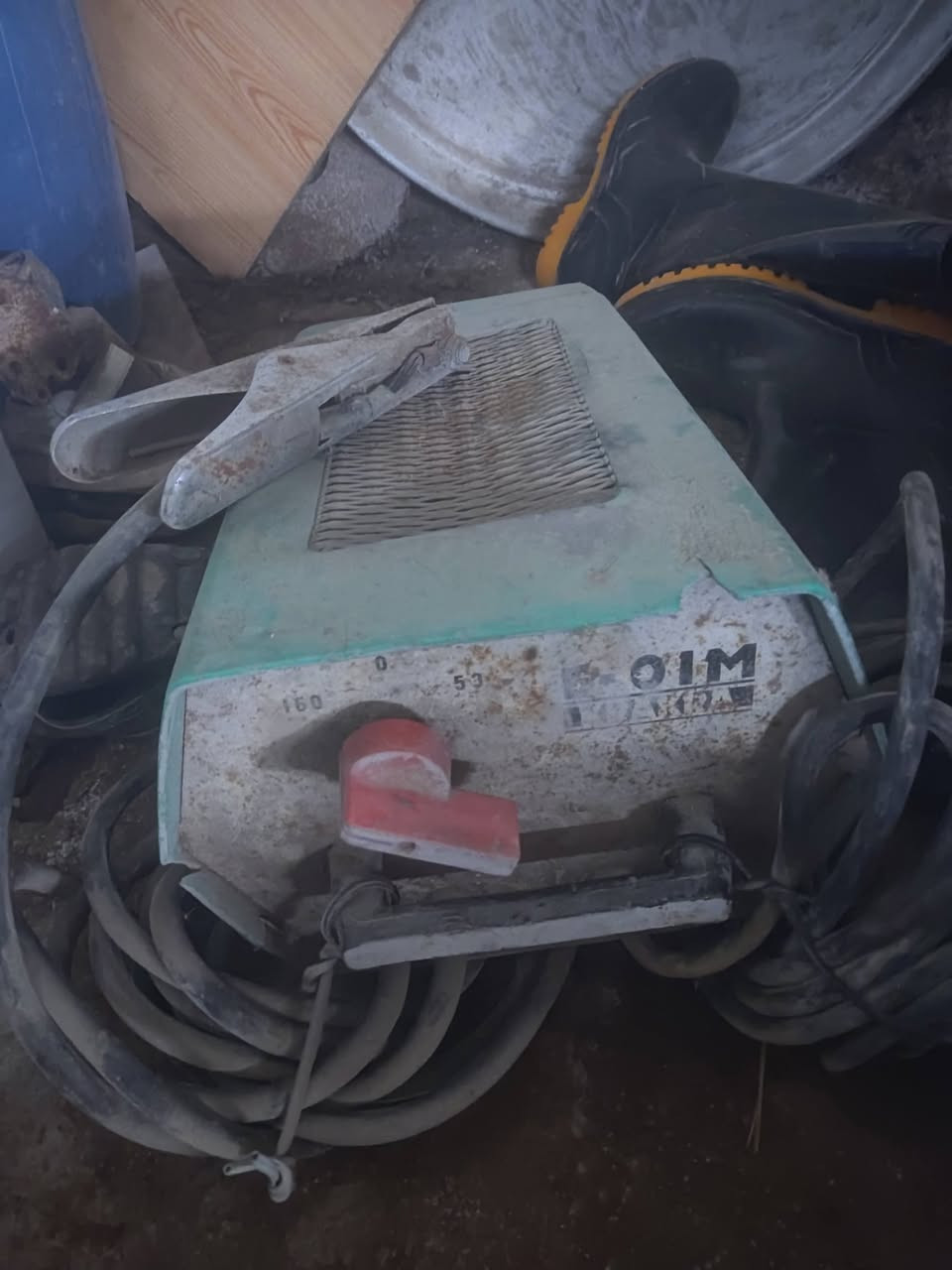 ماكنه لحام بلغاريه الاصليه شرط علي وضع الشركه ***********
