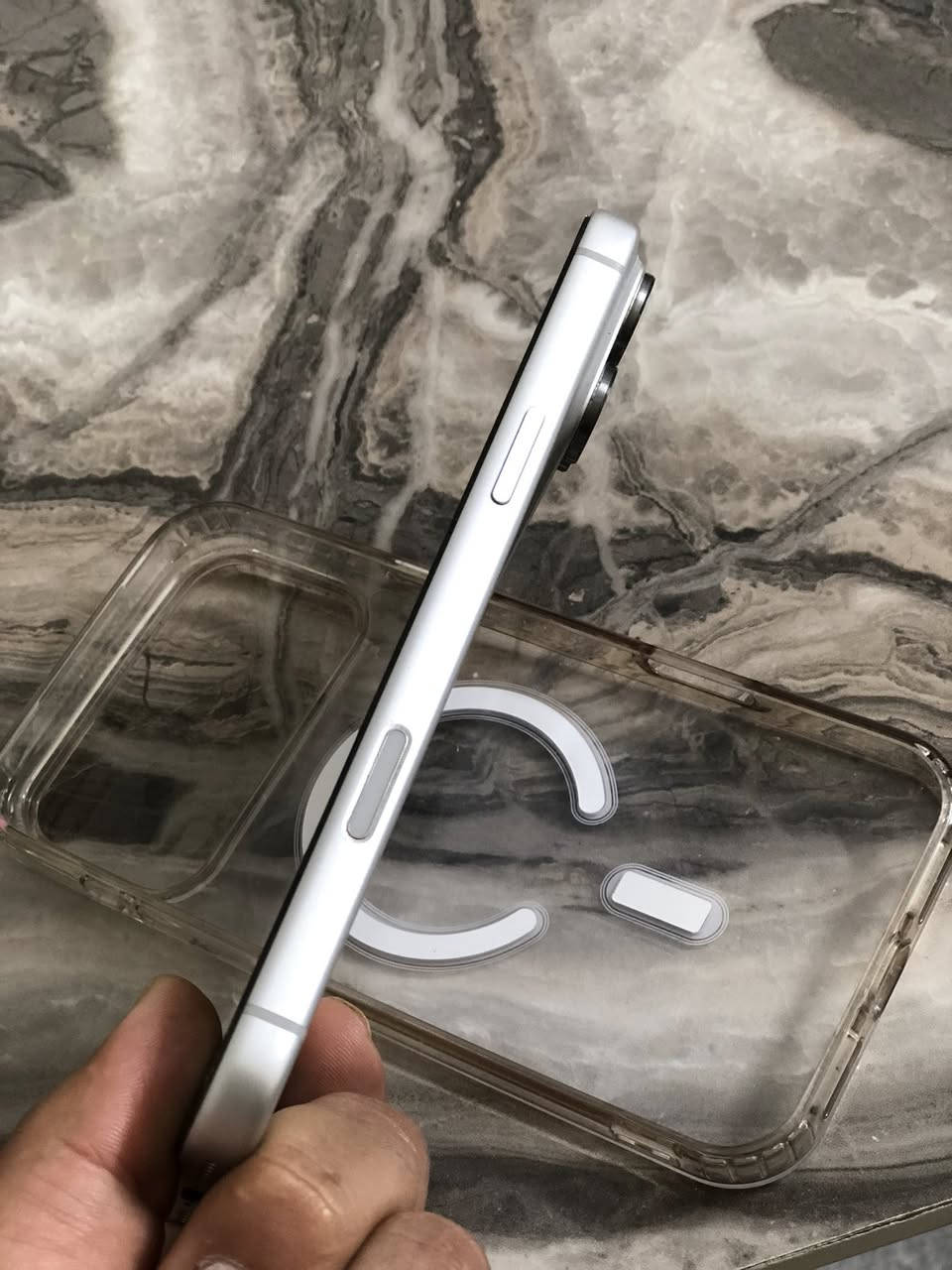 ايفون ١٧ برو ماكس شريحه الكترونيه
للبيع السعر ١٨٧٥  بيه مجال جدا بسيط 
متوفر واتساب *********** 
بيه طخه جدا بسيطه
