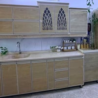 كاونتر  للبيع ألمنيوم داخل وخارج  وسطح مرمر  نظيف جدا  قياسه ٣٤٠ متر ا...