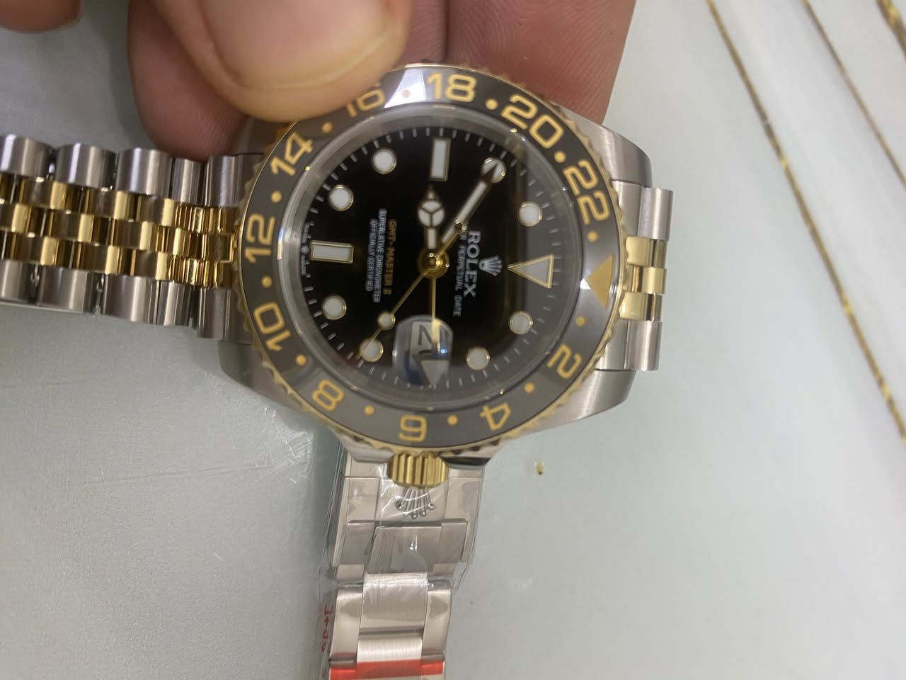 رولكس جي ام تي سوبر ماستر + سير رولكس
مزاد يبدأ من 75 الف الى صلاة الفجر


**إذا كنت صاحب هذا الإعلان وتريد حذفه لأي سبب، رجاءا أرسل رسالة إلى الدعم الفني**