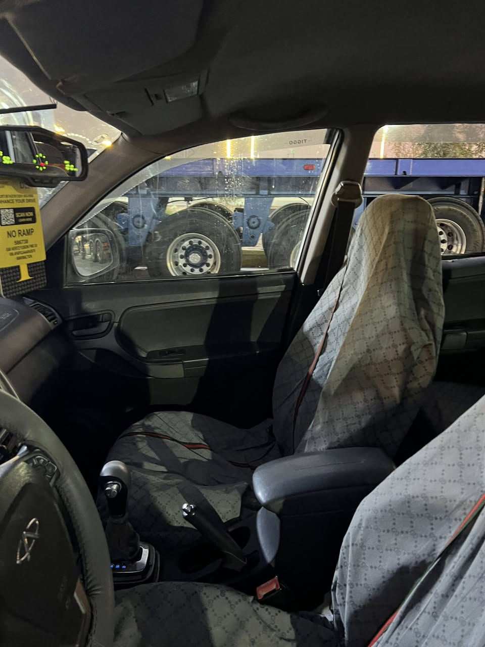 سلام عليكم تيكو البيع رقم بصره 14 دوالي تحويل مباشر كفاله من لعيب شرعي مكينه وكير جدد تخم تاير جديد كهربايات كله شغاله ما بيه اي نقص تجي وشوف بعينك حله من صور الله شاهد تبريد شغال شرط ويه سويج ما بيه اي نقص البيع مستعجل سعر 47 مكان بصره تصال ع رقم ***********
