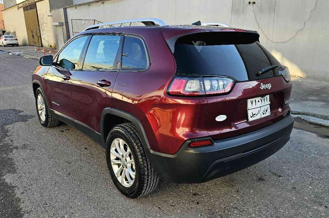 🚙 جيب كومباس
✨️ مودیل٢٠٢٠
✔بدون صبغ ️كلين بدون ارباك او داخلى 👍
↔️٧٨امايل ماشى
⚙️دعامية و لايت بلادى
🪪سنوية جديد بأسمى
💰سعر133💲
🏫مكان اربيل
📞 ***********واتس أربيل, العراق
