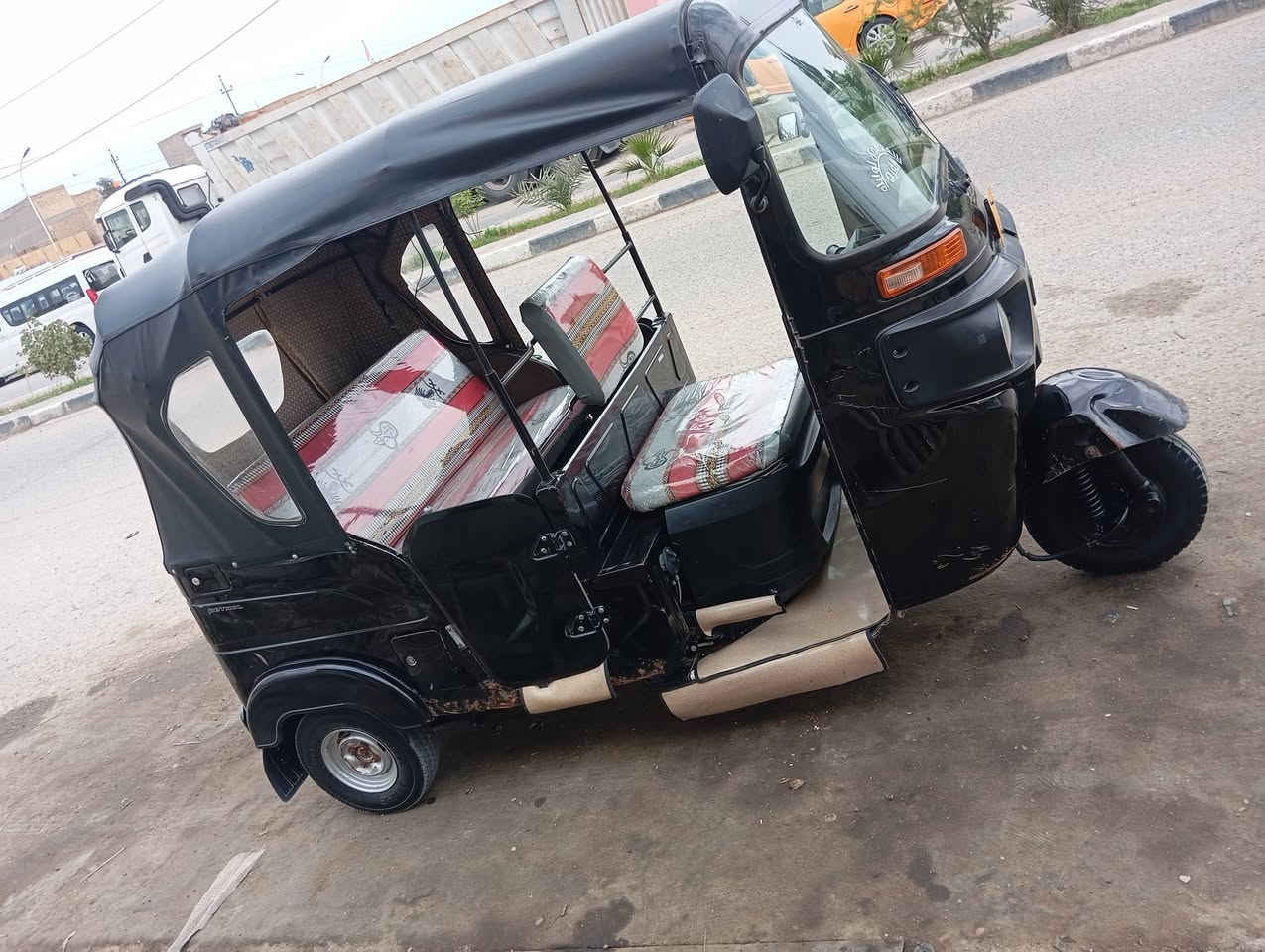 تكتك البيع 22شهر 8 رقم تحويل ثاني يوم مكاني رفاعي سعر 8200 وبيه مجال بصيط الشراي ***********
