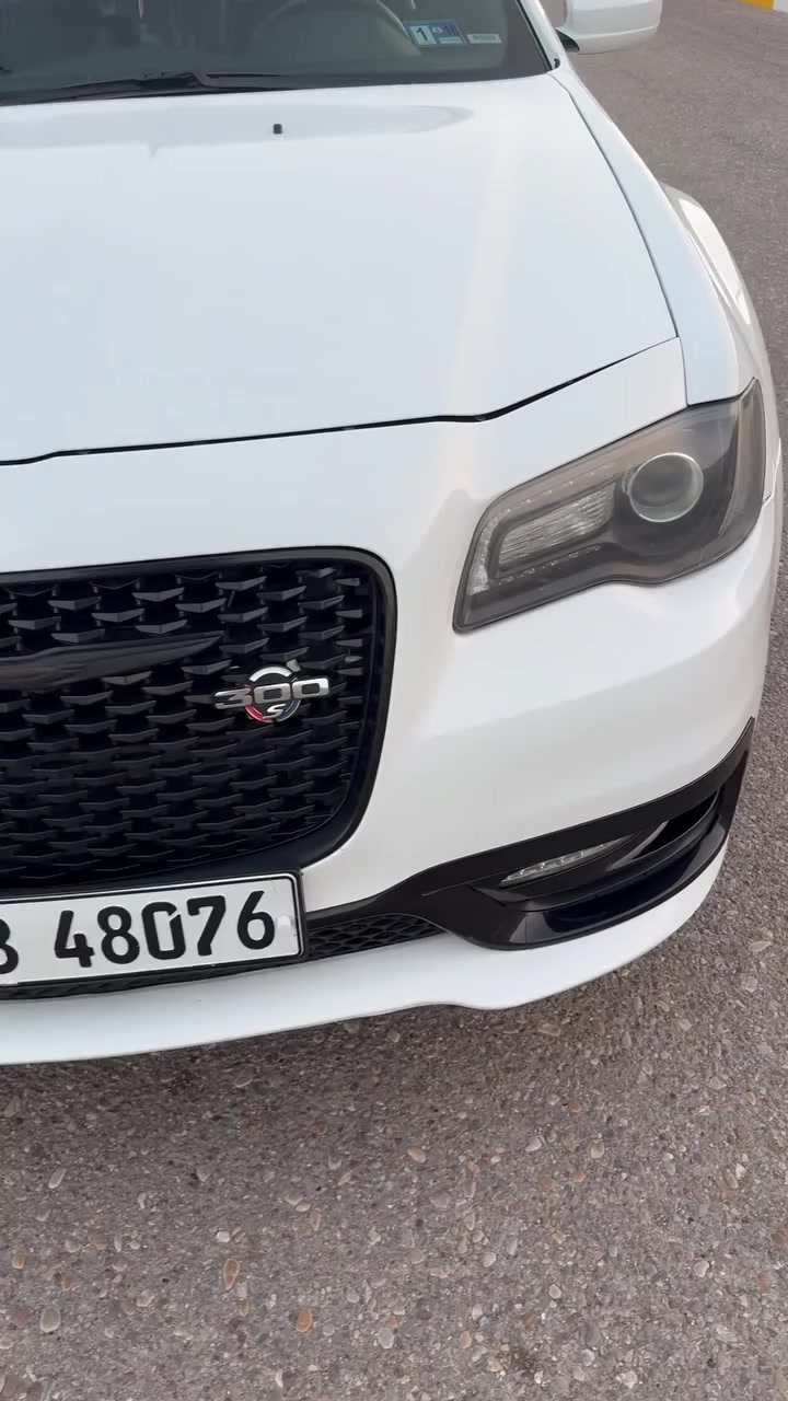 سلام عليكم كرايسلر اوباما كندي البيع 
موديل ١٦ رقم أربيل تريد تحويل اوكاله حاضر
محرك كير حداديه تخم تاير كله جديده شركه
سياره نظيفه مال جناي السعر ٢١٥ وبيه مجال 
*********** ملاحضه سونار مع منشور حديث
مكان سياره ميسان
