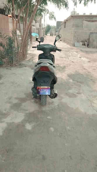 السلام عليكم دراجة ماكس ثعلب نضافة فول كهربائيّة كلهة شغالة مابية اي نقص
عنوان بغداد  
الرقم ***********
