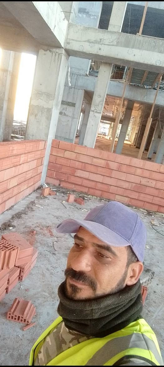 سلام عليكم
بناء متفرغ حاليا 
بناء طابوق وبلوك ثرمستون شغل درجة اولى استلام مهندس للاستفسار ***********
