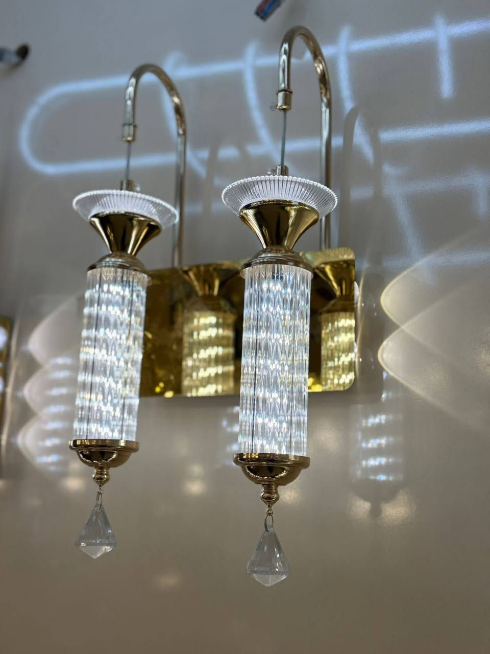 توفر براكيت موديلات جديد ثلاث حركات (ابيض-شمسي-اوف وايت)
سعر القطعة:17500
ضمان تشغيل 
يتم فحض المنتج قبل الوصول الليك
للتواصل:***********
