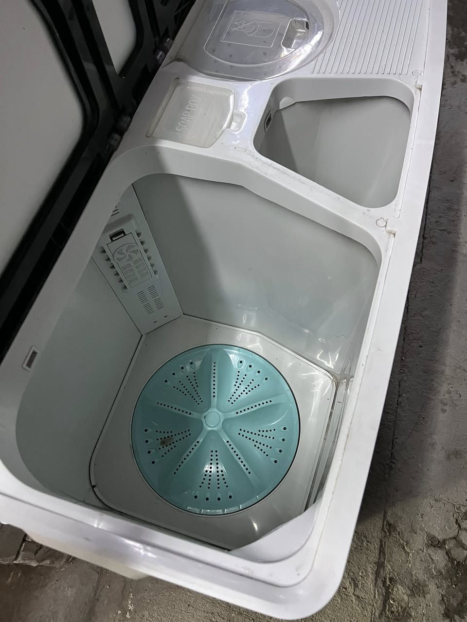 غساله حوضين غسيل وتجفيف حوض ١٦كيلو ١٥٠مكاني الغزاليه


**إذا كنت صاحب هذا الإعلان وتريد حذفه لأي سبب، رجاءا أرسل رسالة إلى الدعم الفني**