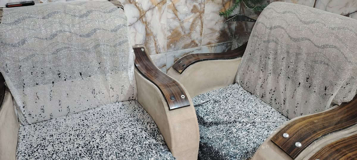 السلام عليكم عندي هذه التخم مال قنفات 10 مقاعد للبيع سعره 120 الف وبي مجال


**إذا كنت صاحب هذا الإعلان وتريد حذفه لأي سبب، رجاءا أرسل رسالة إلى الدعم الفني**