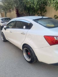 للبيع كيا ريو 2013 خليجي — نظيفة ومواصفات مميزة ▫️ محرك 1600 قوي واقتص...