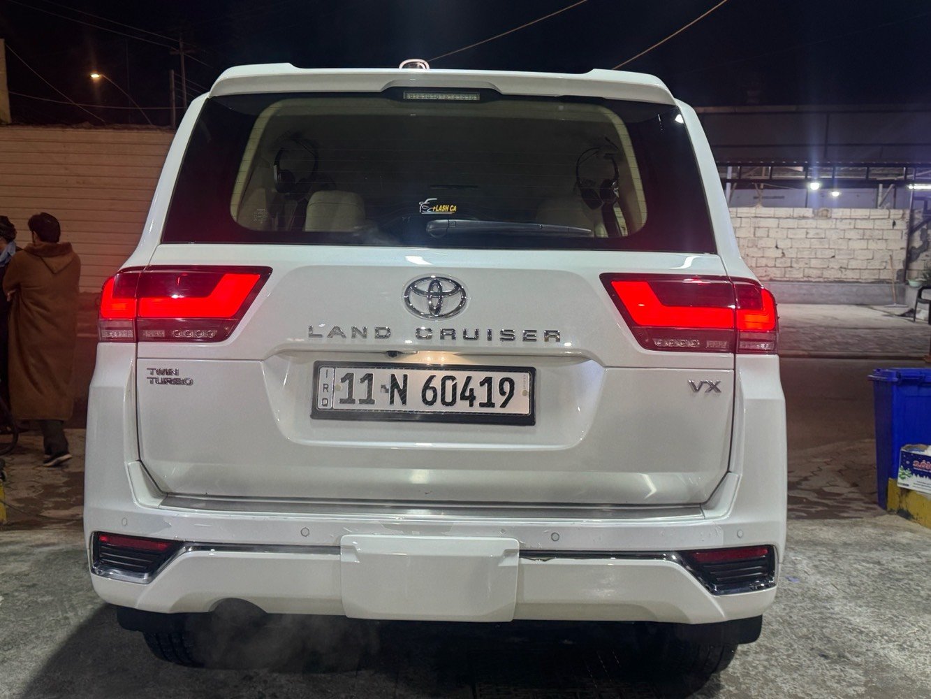 لاندكروز 2022 VX تون تيربو مكفوله كفاله عامه مشايه 30،000 السياره والسياره مغلفه ppf الشراي يتصل ***********