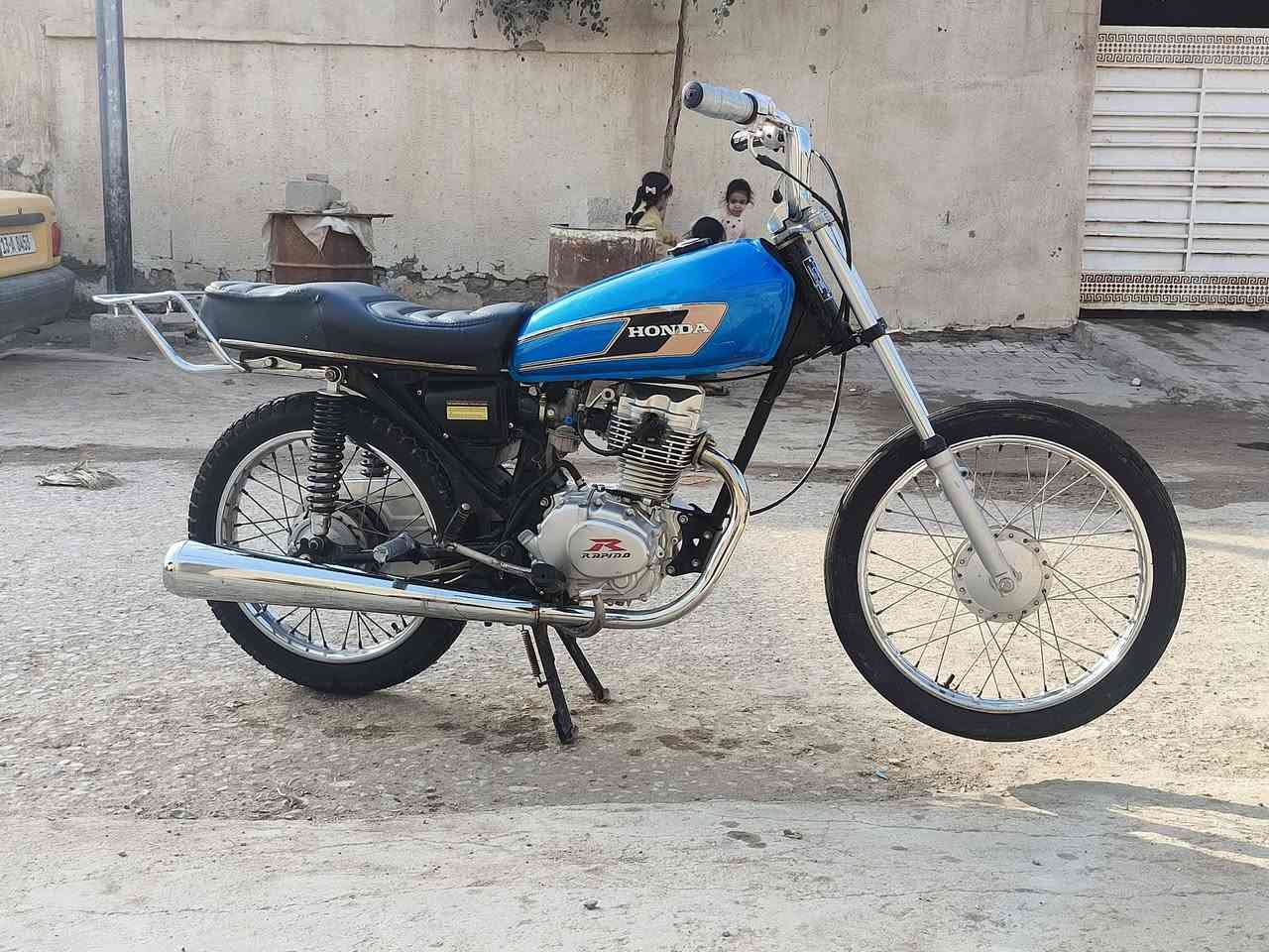 سلام عليكم دراجه للبيع دراجه تعمير اوراق اصولي مكلف بنشر هاذ رقم صاحبهه***********
