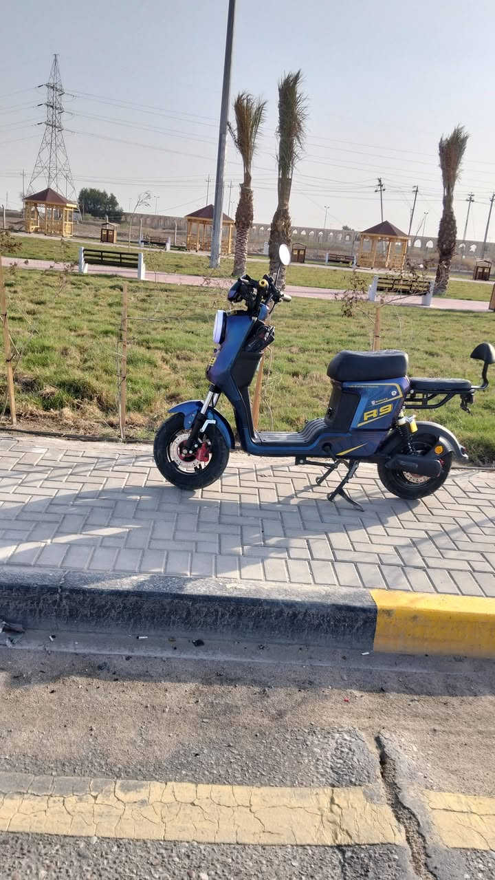 سلام عليكم خوان دراجه أر تسعه لبيع  خمس بطاريات الدراجه جديده موديل 2026 لعنوان بصره زبير رقم*********** سعر خاص
