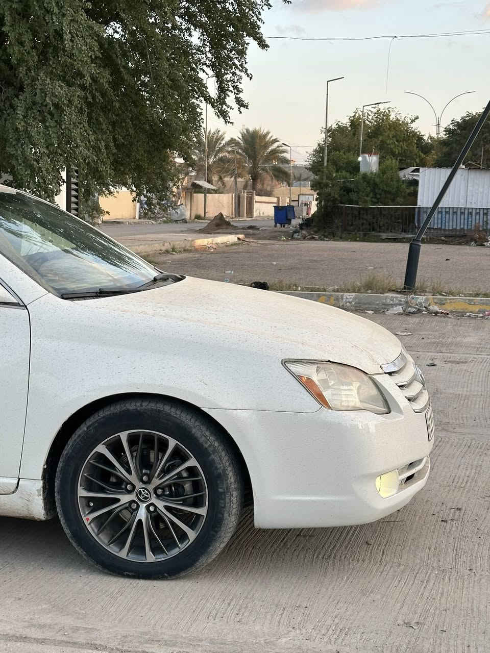 السلام عليكم الحلال للبيع افلون موديل 2008بيها مكانات صبغ 
محرك كير شرط أنطيك وين ميعجبك 
صدر امامي خلفي كله جديد 
منضومه زنون عالي ناصي كله شرط 
تخم ويل وتخم تايرات جدد شرط 
تحكمات ب استيرن شاشه 
كأمره خلفيه حساسات كلها شغاله 
تبريد تدفئه كله شغال 
رقم بغداد مميز سنويه ل 2029هزه 2026
سنتر لك جام كهربائي 
كشنات كهربائي 
هيترات مرايات 
محرك 6سلندر سياره مال جناي كامله ع آخر حبابه ربع مابيها مصرف 
مكان السياره تكريت شراي اتصل ع رقم وتدلل ***********
