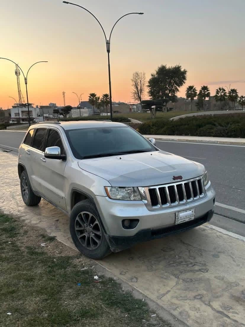 Jeep Laredo 2012
دووپەلە بۆیاغی هەیە ساغ
چوار مۆدی لێخورینی هەیە
سوکان ڤۆلیۆم 
تەبرید مەرکەزی 
کوشین کارەبای
پێش و دوای حەساس 
هەمووگیانی لەسەرشەریکە مایتەوە
رەقەم و سنەوی پلاستیکی لەگەلە 
كێشەی مەدەنی مالی مەدەنی بەشەرت
گێرومەکینەوکارەبای دەعامی بۆ دەعامی بەشەرت .
شوین هەولێر
سعر 88 وەرەقە و مەجال
بۆ زانیاری زیاتر نامە بنێرن لە خزمەتدام .


**إذا كنت صاحب هذا الإعلان وتريد حذفه لأي سبب، رجاءا أرسل رسالة إلى الدعم الفني**