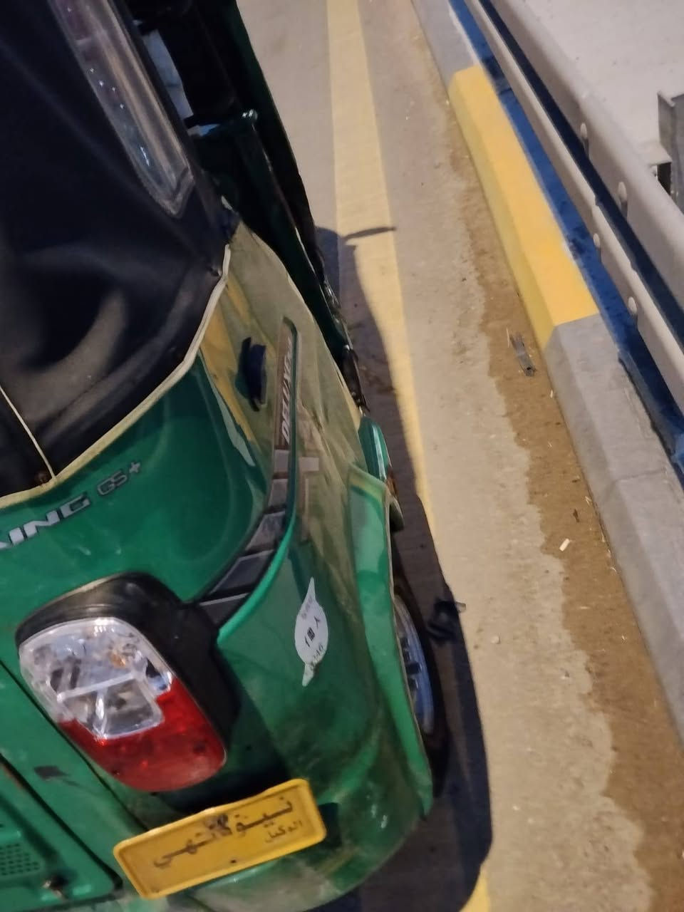 سلاعليكم تكتك للبيع رقم وسنويه تي في اس 21 طابه بال 22 التكتك ابيعكم حديد اوقف بس بالاصوليات مكاني الجزيره شارع خطوه زين العابدين السعر(5 وبيها مجال) الاتصال بس واتساب )***********
