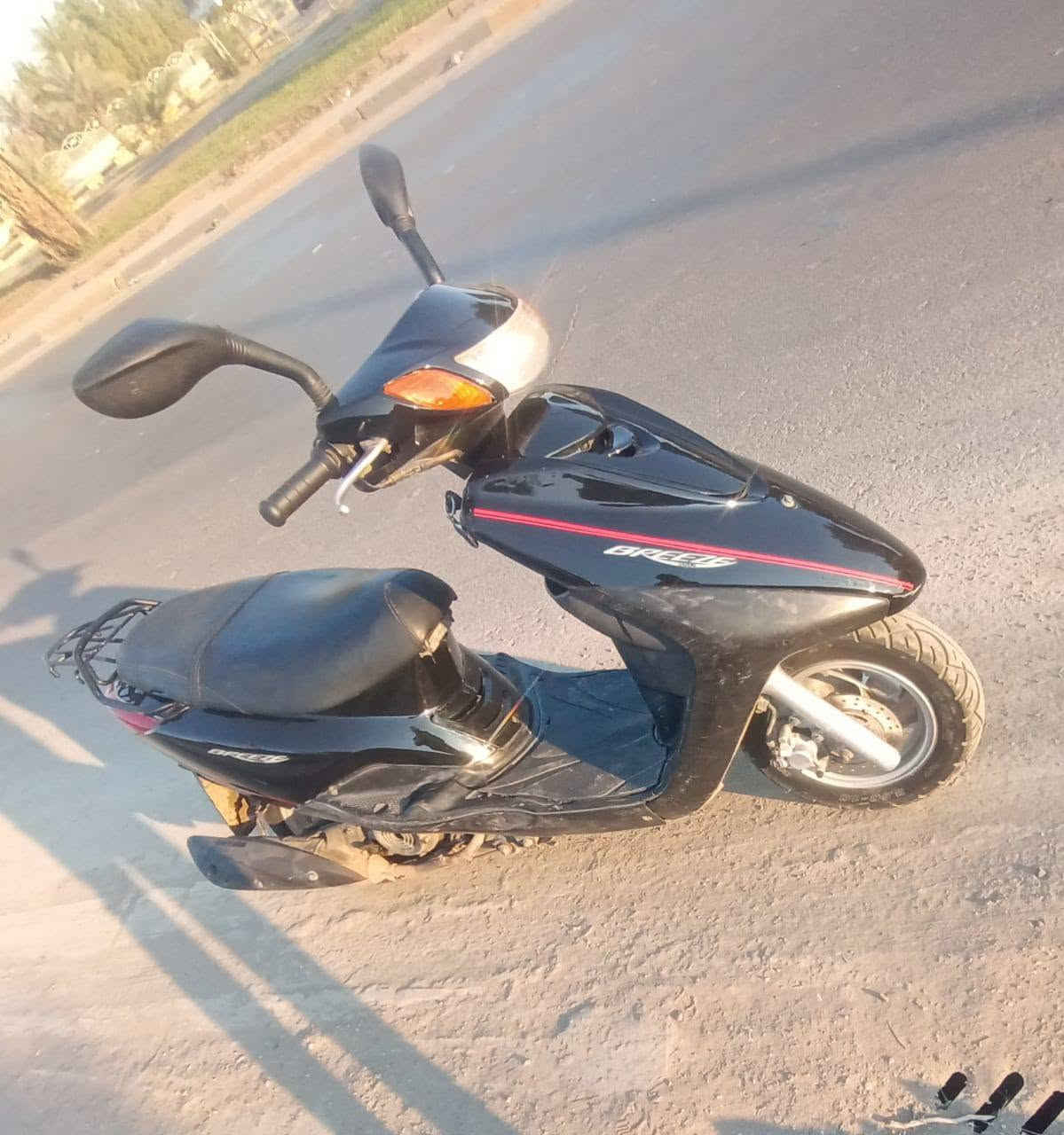 سلام عليكم اكزز للبيع سعر٥٠٠وبيه مجال بصيط
***********

