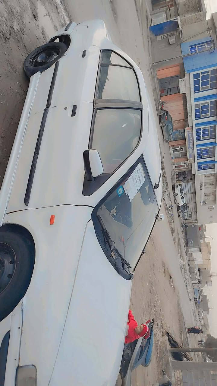 السلام عليكم سمند 2010
كير ومكينه خير من الله سنويه ماساقطه بعدله سنه 
رقم لسياره ذيقار السياره بسمي عندي وكاله اني اداورلك 
التايرات نص عمري  السعر 23 وبيها مجال حك جيتك 
مكان السياره بابل اني مامتواجد عل فبس رجائن نتصل عل رقم وبخدمتك ***********
