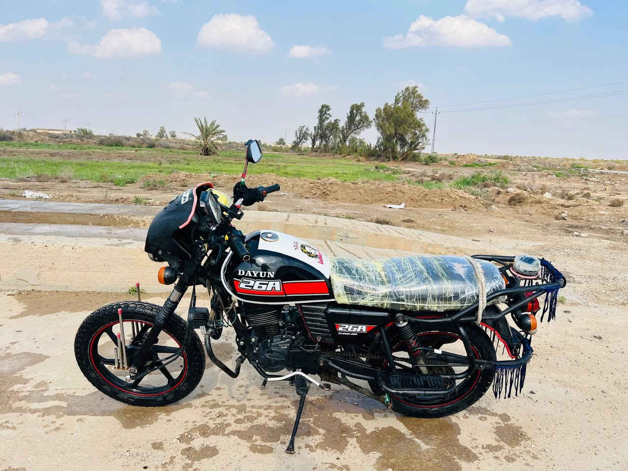 السلام عليكم ورحمة الله دراجه البيع اصولي محرك مكفول كفاله عامه موديل 2020 اصولي  السعر 1300 وبيهه مجال ***********(***********
