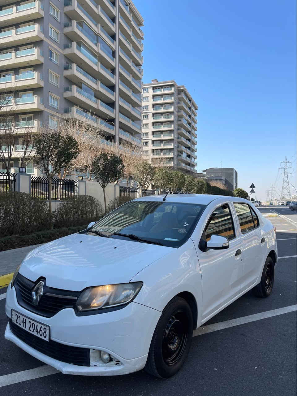 ڕینۆ سیمبول ٢٠١٦ 
١ پارچە و پەلەیەک بۆیاخە
گێڕ و مەکینە بەشەرت 
٢٠٠ هەزار ڕۆشتووە
سعر:٦٨$
***********
*********** السليمانية, العراق
