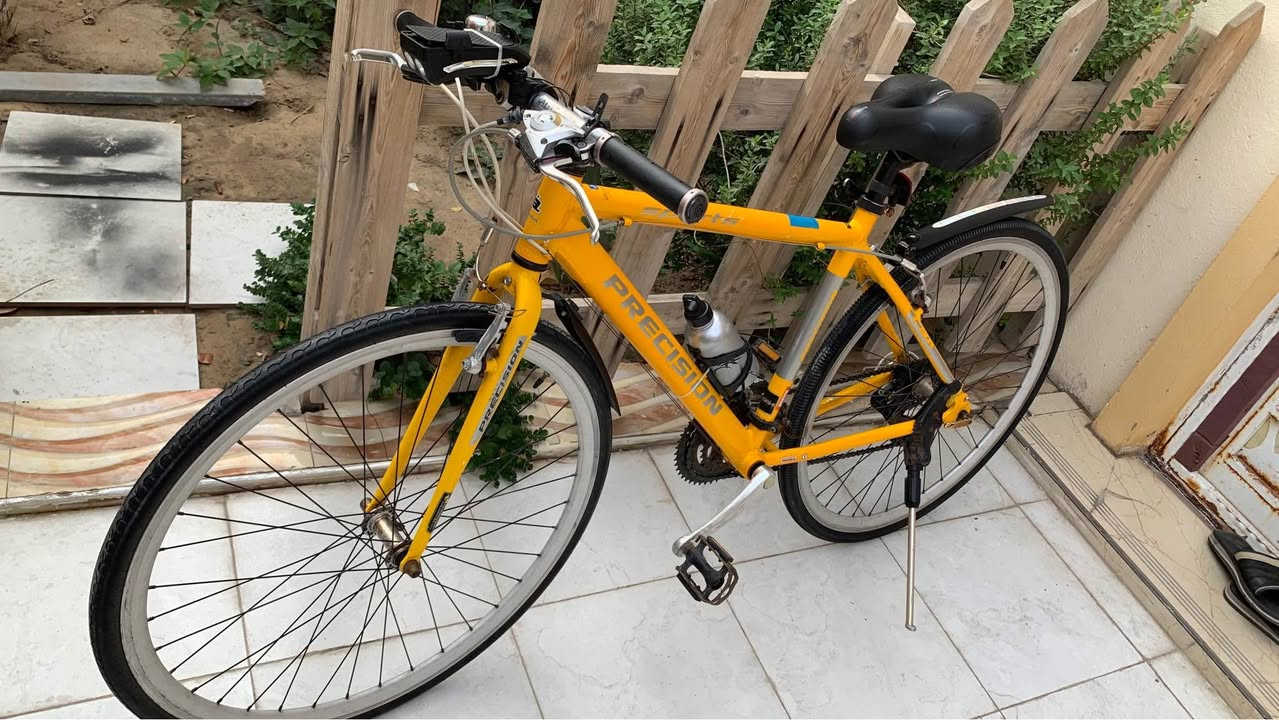 السلام عليكم اخوتي الاعزاء 
بايسكل سباق  ياباني شركة برسيشن 
جسد البايسكل المنيوم خفيف جداً وسريع 
بدالات نوع  شيمانو  الماليزية 
تايرات رفيعة 
كلشي بي كامل الحمدلله  
سرعة فووول 
نضافة ٩٠٪؜ او اكثر 
السعر ٢٠٠الف  
المكان 
البصرة ابو الخصيب / حمدان ابو الخصيب, البصرة


**إذا كنت صاحب هذا الإعلان وتريد حذفه لأي سبب، رجاءا أرسل رسالة إلى الدعم الفني**