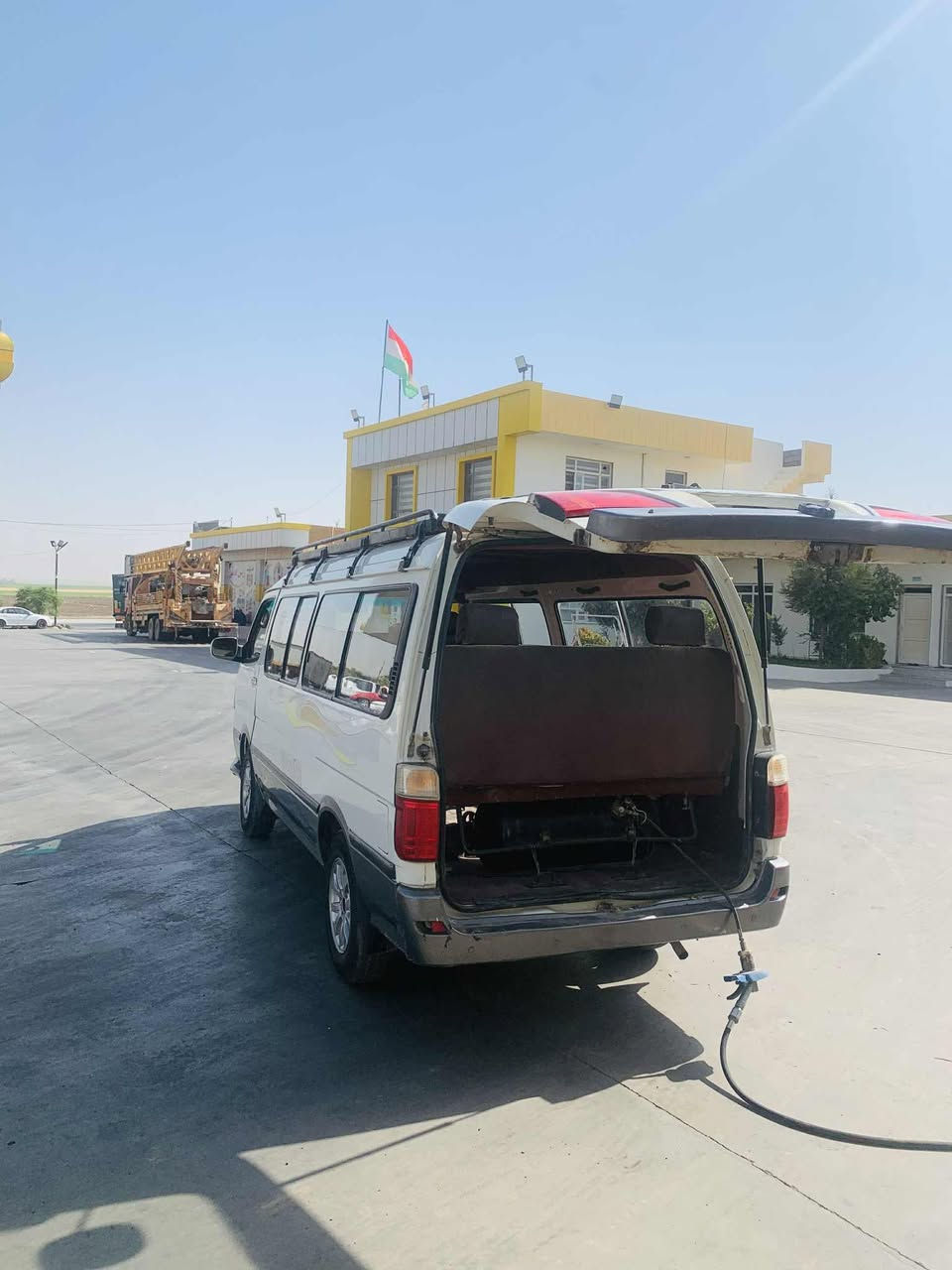 فوتون ٢٠١٥ دةركاي بشتةوة ليدراني هةية سةنةوي بلاستيك سةنةوي. اسلي غاز و بنزين كوشن و و گاعي و نوي جوار تايةي نوي دوو جام كارةباي بةس جةمجةي لةكةل نية سعري مناسبة مالي ايشي ية 
واتساب ***********
