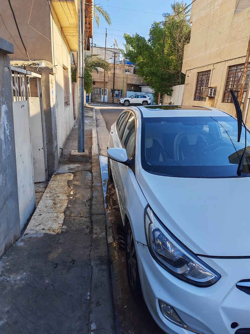 سلام عليكم لبيع اكسنت ٢٠١٦خليجي ١٦٠٠كير محرك بلادمكفولات تبريد صدر تخم تاير باتري كله جديد مابيه كل نقص بيه بيه صبغ بونيد اثر شخوط وباب مبدل نفس الون بلاديه اثر شخوط مابيه اي دواخل او حادث مكفوله ماشيه ٩٠باسمي مكاني بغداد الكرخ ***********سعر ١٠٠وبيه مجال قليل
