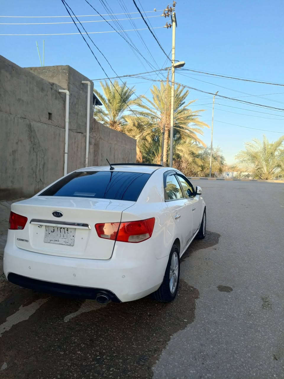 كيا سيراتو 2010 بيه صبغ  بل جنطه بالكصه شي قليل والجاملغ الباب الصدر شويه بي صبغه باقي كفاله سنويه لل29 فول موصفات عدا بصمه حداديه تبريد ثلج تخم تاير جديد كهربائيات كله شغاله رقم نجف تحويل اي وقت يعجبك السعر 103 بيها مجال الاتصال *********** المكان النجف
