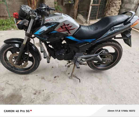 س.ع
اخون دراجه بانده مديل 15 
دراجه مكفوله ربع مذب عليها 
كهربائيات سلف اناره كامله كلها شغاله 
سعرها 750 اوراق اصوليه 
مكاني كوت دجيلي منطقه الهنديه ***********
