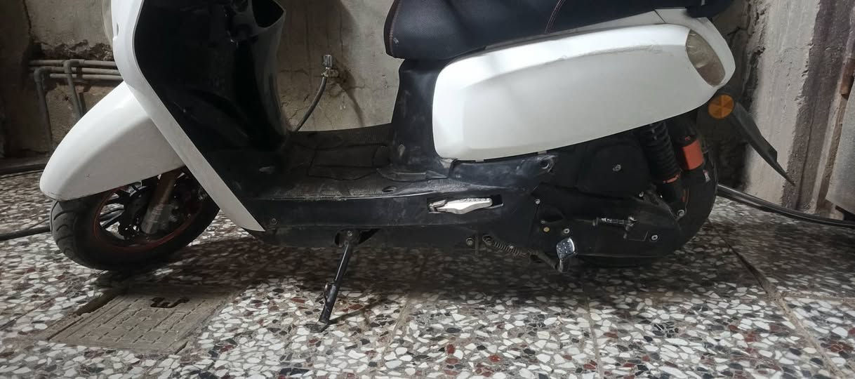 سلام عليكم دراجه بوليس صيني صار شهرين  من طالعه من رمبا مستعجل ع  بيعتها مكاني بابل مفرك سنجار عنانه سعرها مليون 100 بيها مجال تواصل وياي خاص ***********
