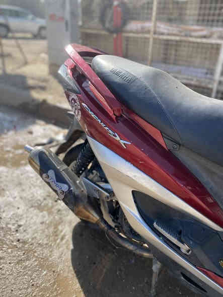 السلام عليكم 
سكنس لد رياضيه 
دراجه للبيع جديد
مزوده بكلشي بلادي 
رمبه بشهر 9 مأخذه وموجود وكاله 
الله شاهد ماخذه مليون و700 وموجوده مكاتبه
وهسه سعره مليون و400 وبيه مجال
العنوان بغداد الزعفرانيه 
هاتف 📞 ***********
